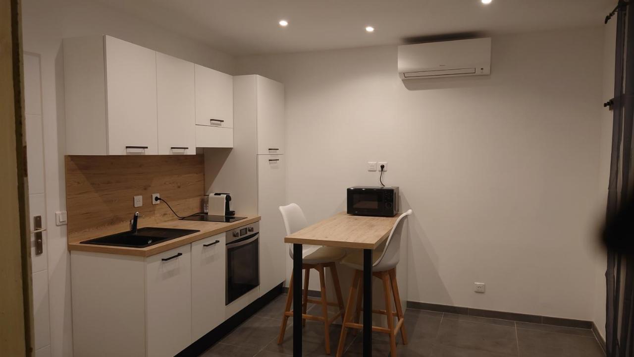 Appartement De La Tour Connaux Екстер'єр фото